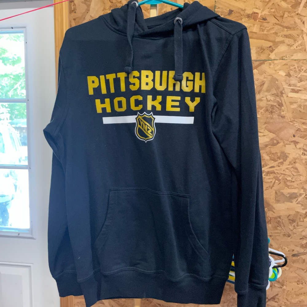 Pittsburgh Hockey Sweatshirt Size Medium